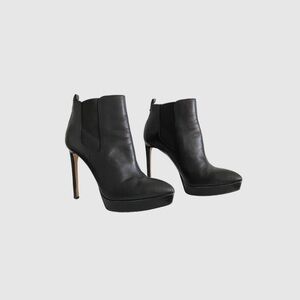 MICHAEL Michael Kors Meadow Black Leather Platform Ankle Boots sz 9